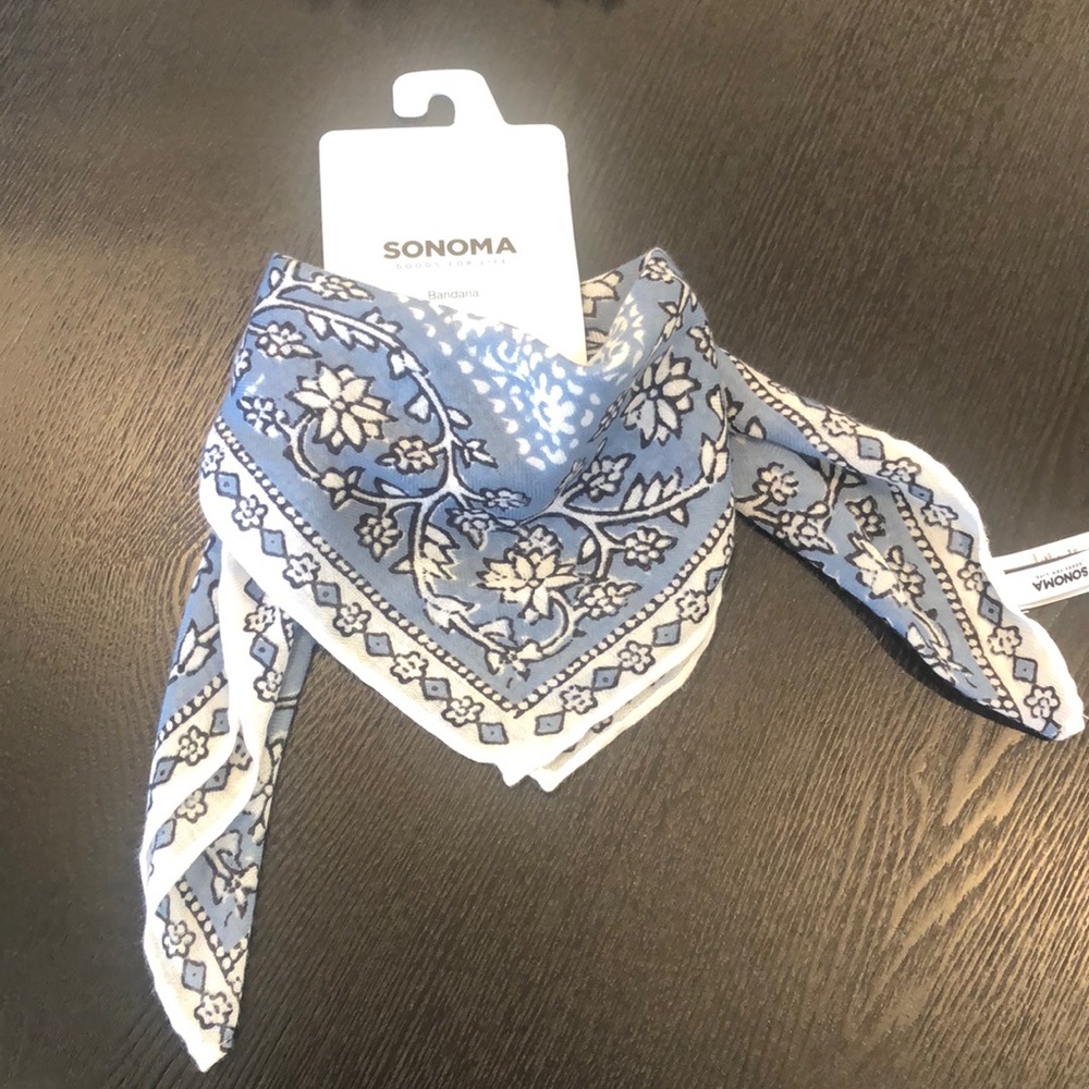 Sonoma Brand New SUPER CUTE Bandana Scarf Wrap Blue and White